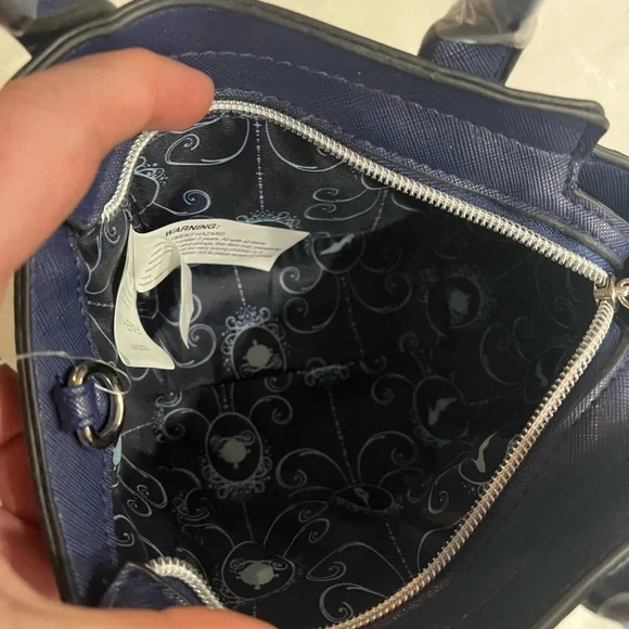 Kate Spade Pebbled Ace Of Spades Large Zippered Pouch - Picture 3 of 3